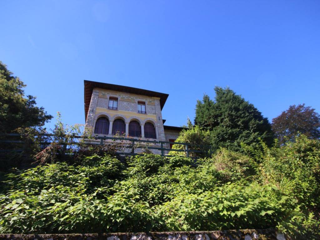 Appartamento a Gignese in Viale Mottino - Foto 2