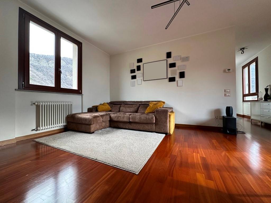 Appartamento a Canzo in Via Alessandro Verza - Foto 4