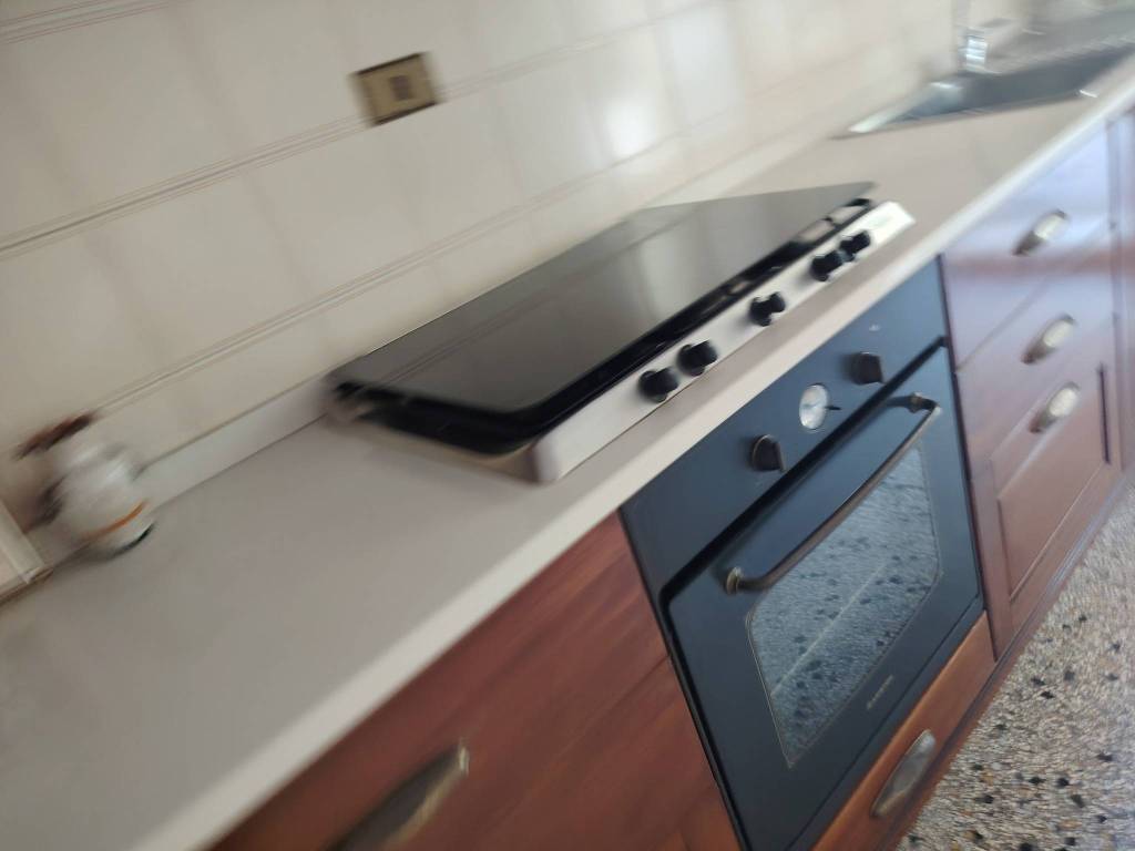 Appartamento a Ancona in Via Generale Raffaele Pergolesi - Foto 2