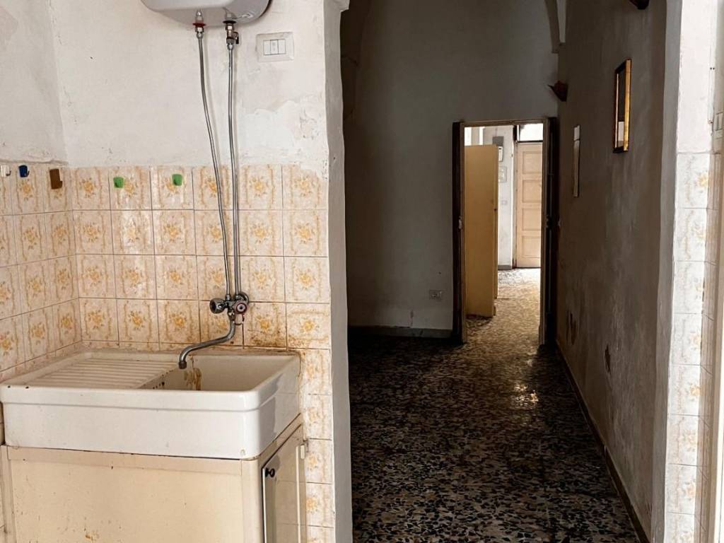 Appartamento a Francavilla fontana in Via Marrucci - Foto 5
