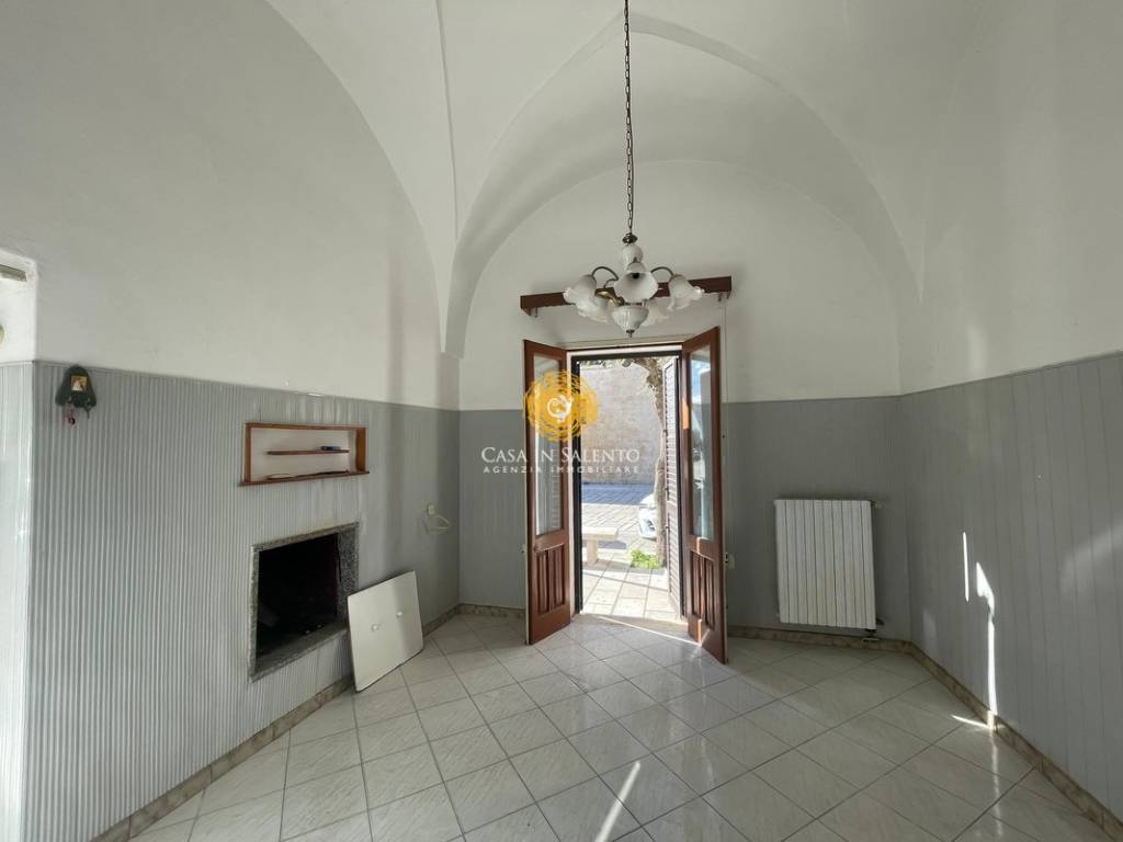 Casa indipendente a Tiggiano in Piazza Castello - Foto 3
