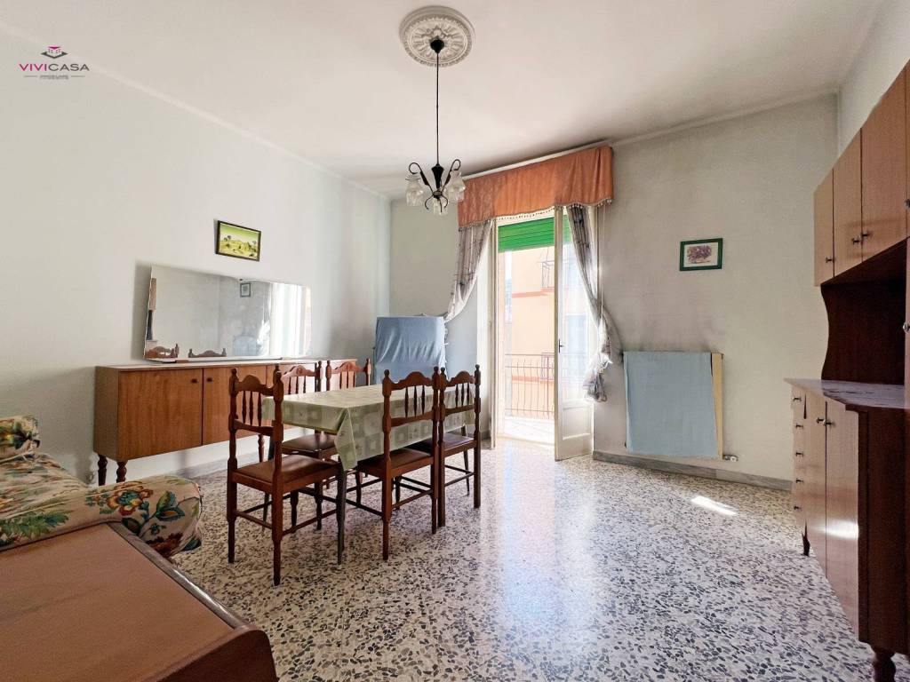 Appartamento a Putignano in Via Venerabile Cesare Sportelli - Foto 3