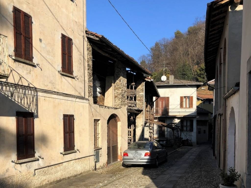 Rustico / casale a Montegrino valtravaglia - Foto 3