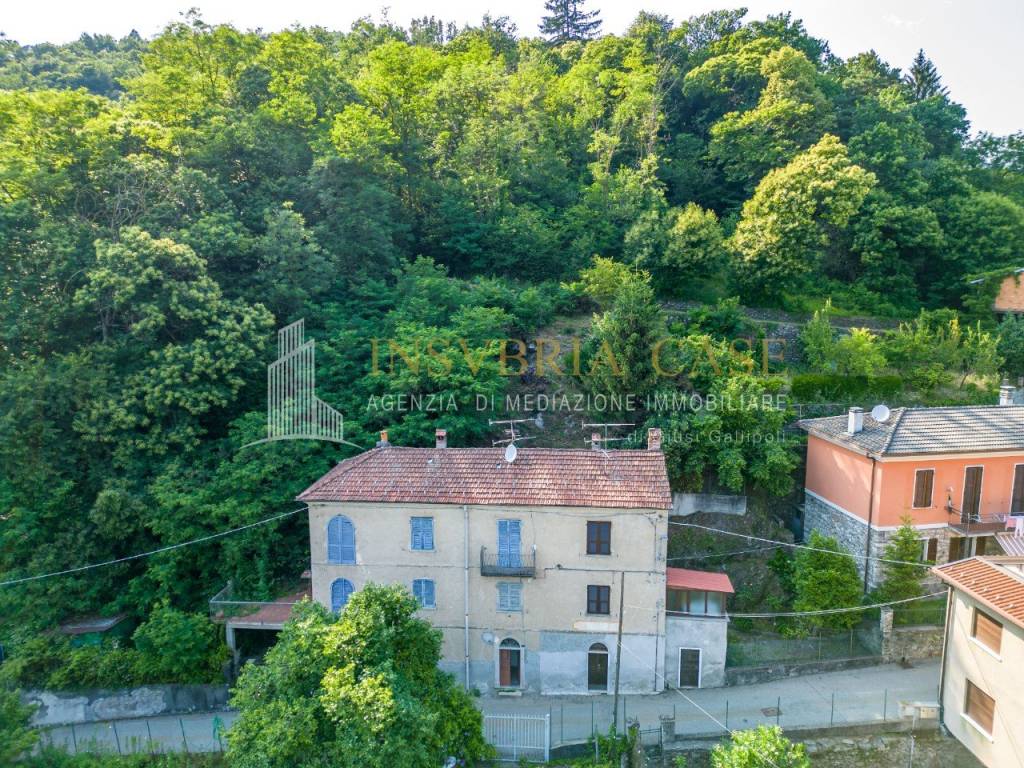 Villa a Dumenza in Via Rimembranze - Foto 5
