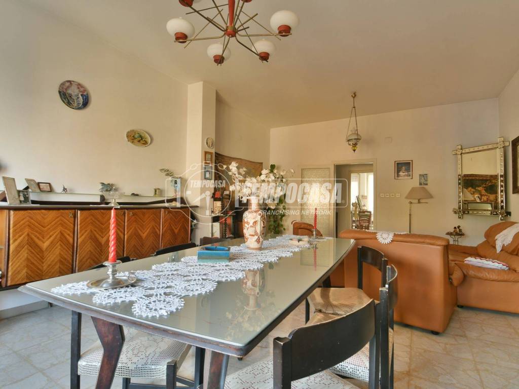 Appartamento a Ascoli piceno in Via Gioacchino Rossini 6 - Foto 3