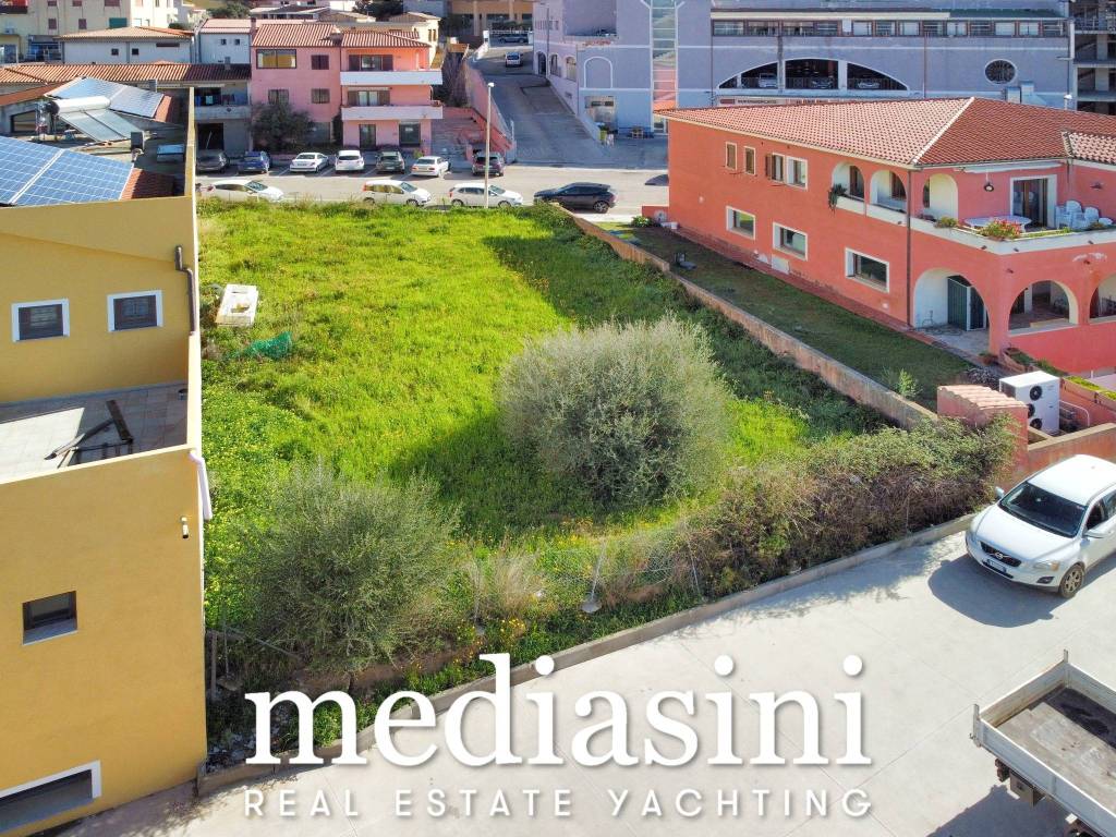 Terreno a Arzachena in Via Jaseppa di Scanu - Foto 3