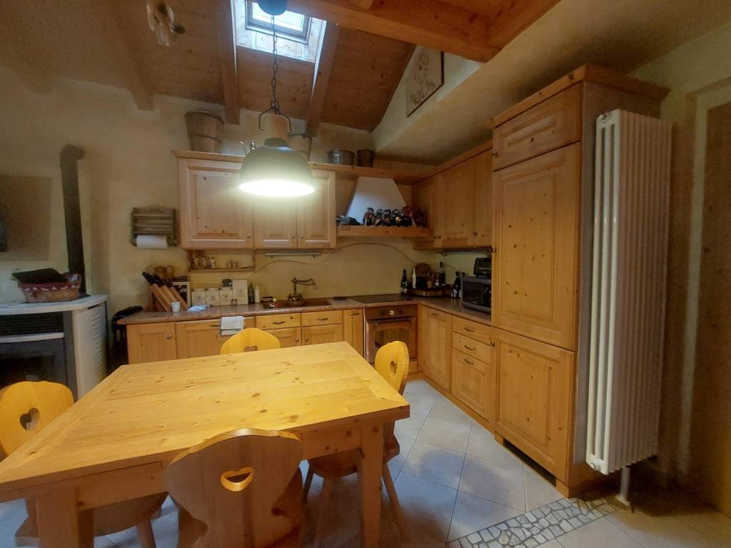 Appartamento a Dimaro folgarida in Via Cesare Battisti, 15 - Foto 4