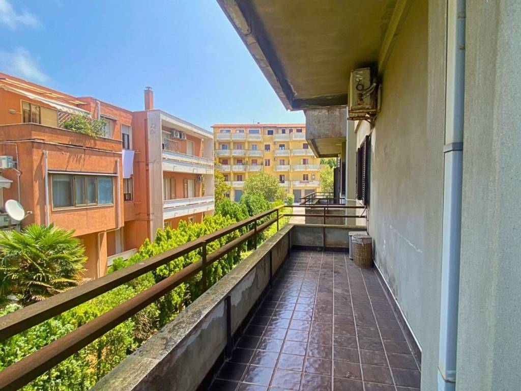 Appartamento a Vibo valentia in Viale Accademie Vibonesi - Foto 5