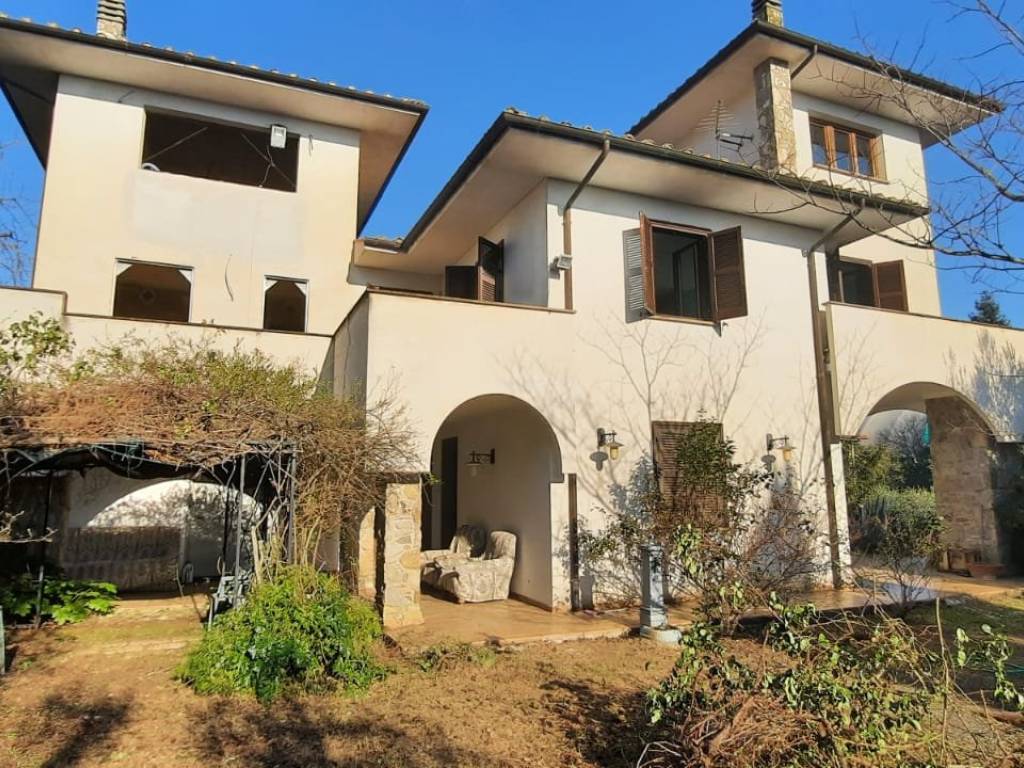 Villa a Ronciglione in Via Nilde Iotti - Foto 2
