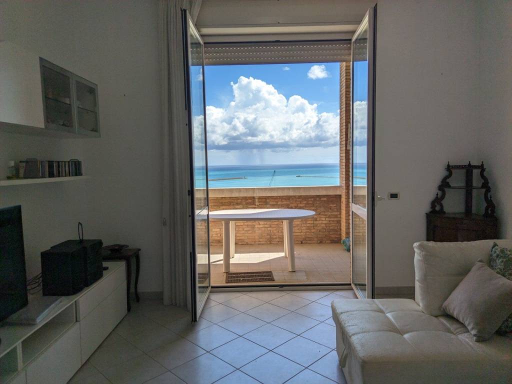 Appartamento a Ortona in Via G.B. De Lectis, 22 - Foto 2