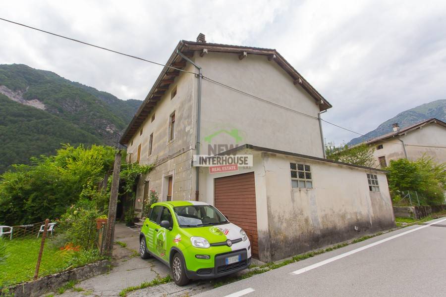 Rustico / casale a Vito d'asio in Via Tolmezzo, 19 - Foto 2