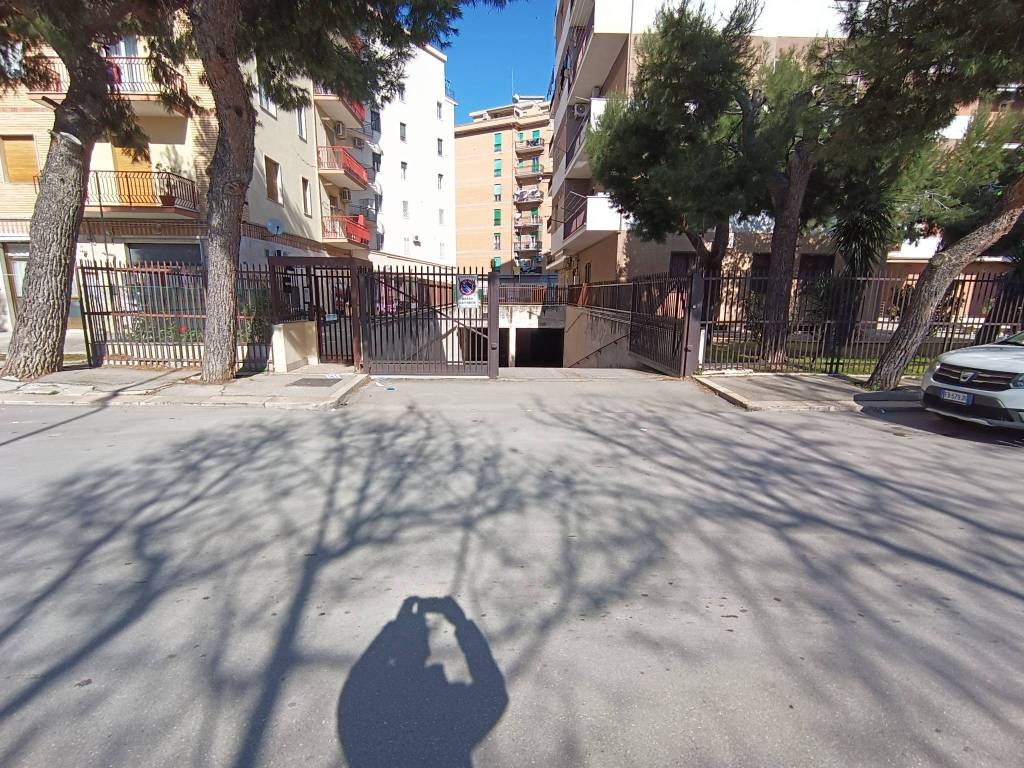 Box / garage a Foggia in Viale Giotto, 44 - Foto 2