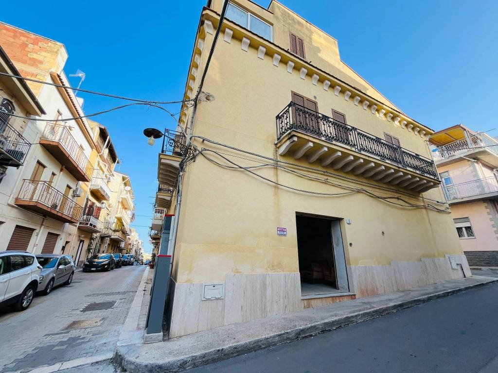 Immobile a Campofelice di roccella in Via Rodolfo d'Anna - Foto 3