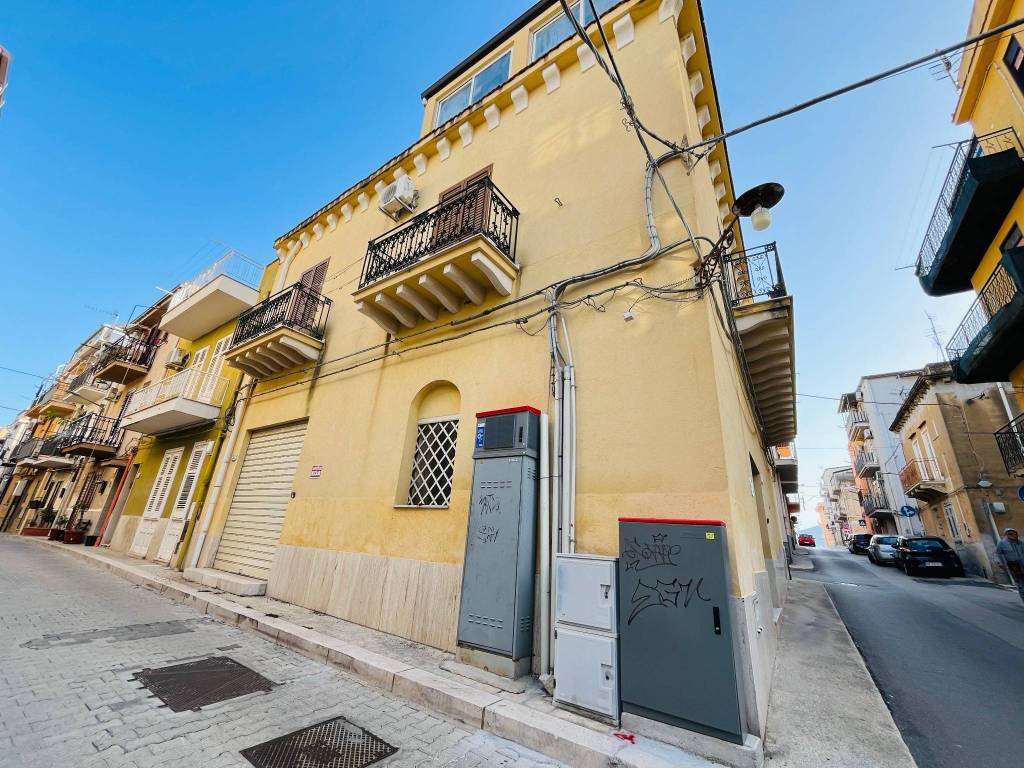 Immobile a Campofelice di roccella in Via Rodolfo d'Anna - Foto 4