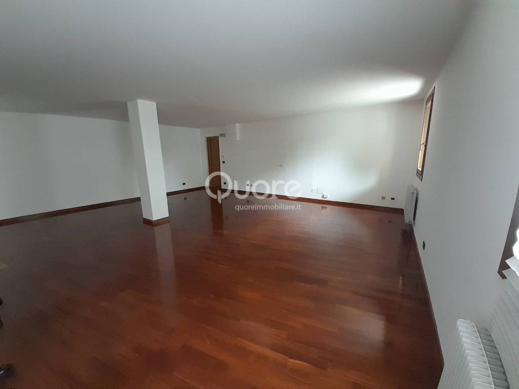 Immobile a Udine in via tolmezzo, 8 - Foto 3