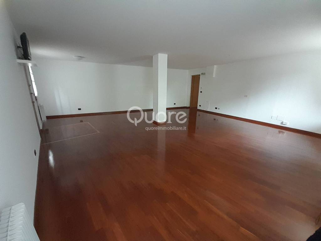 Immobile a Udine in via tolmezzo, 8 - Foto 4