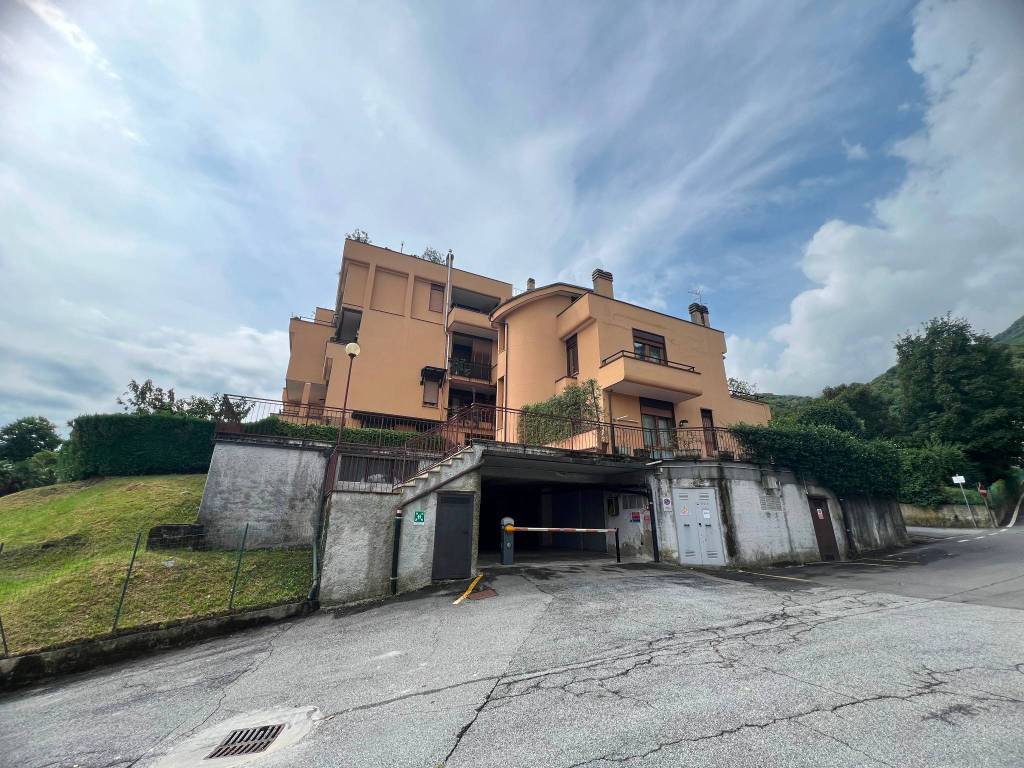 Appartamento a Baveno in Via Donne della Resistenza, 52 - Foto 2