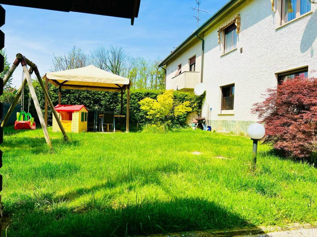 Appartamento a Cavaria con premezzo in Via Bertolotti, 205 - Foto 2
