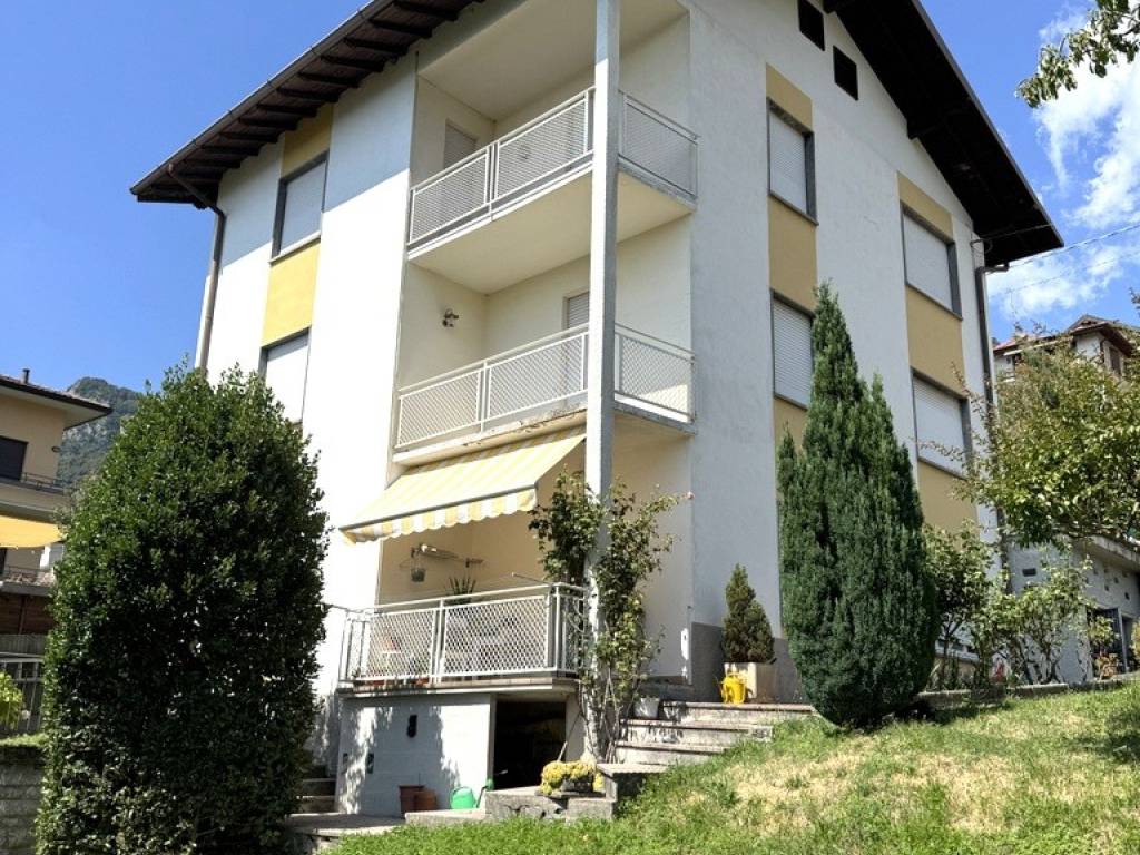 Villa a Carenno in Via Calolzio, 11 - Foto 4