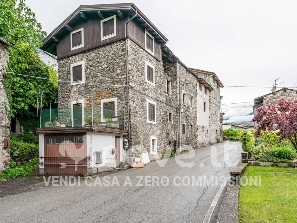 Appartamento a Colorina in Via Poira, 48 - Foto 2