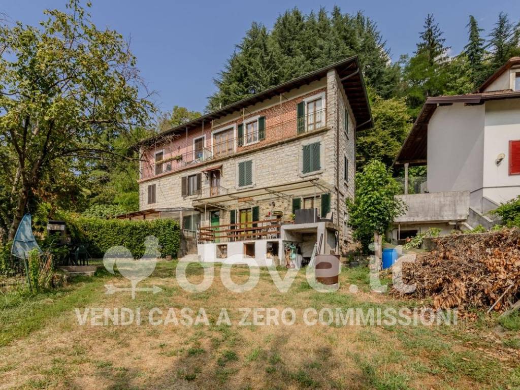 Villa a Viggiù in Viale Milano, 46 - Foto 2