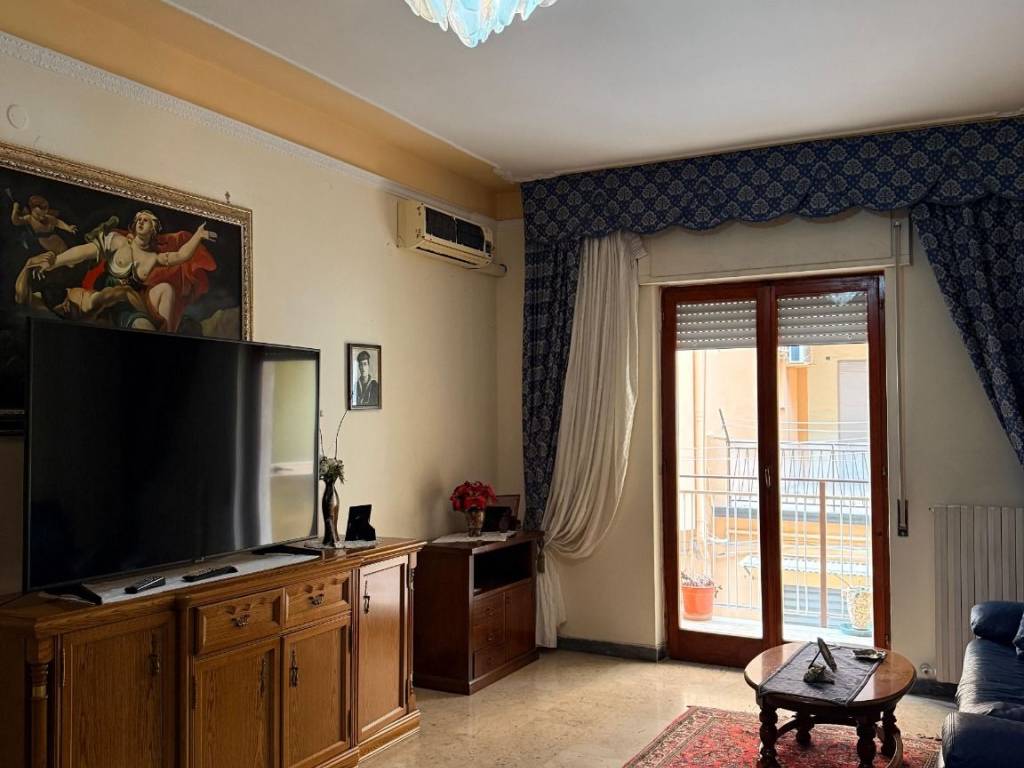 Appartamento a Crotone in Via Firenze - Foto 2