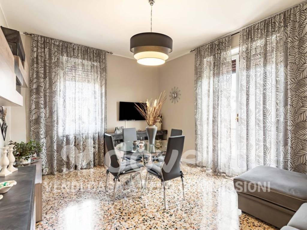 Appartamento a Caselle torinese in Via Colleoni, 8 - Foto 4