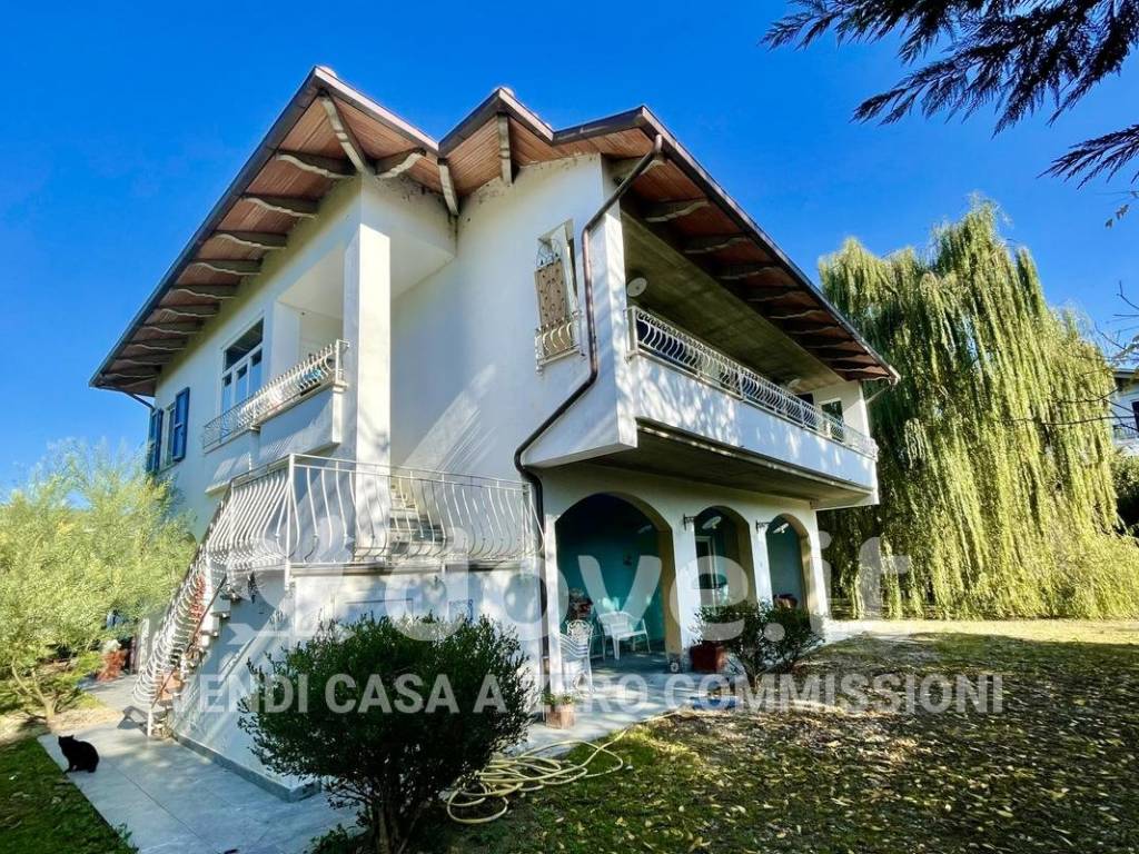 Villa a Passignano sul trasimeno in Via San Vincenzo Ferrer - Foto 4
