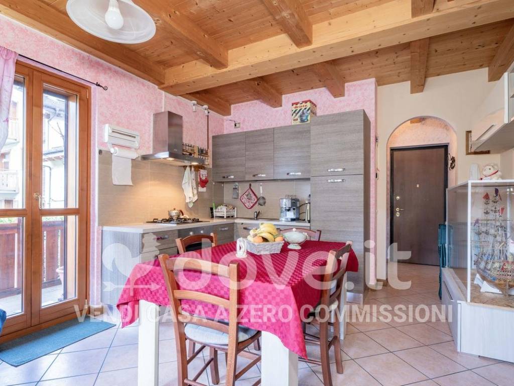 Appartamento a Sondalo in Via Ugo Foscolo, 22 - Foto 4