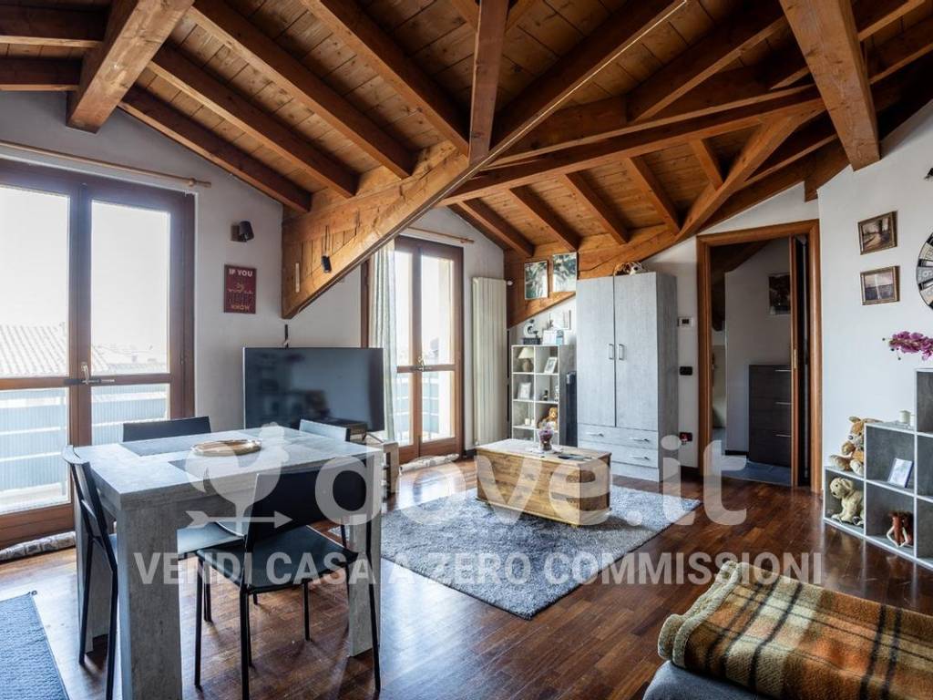 Appartamento a Biandronno in Via Pio Selvini, 2 - Foto 3