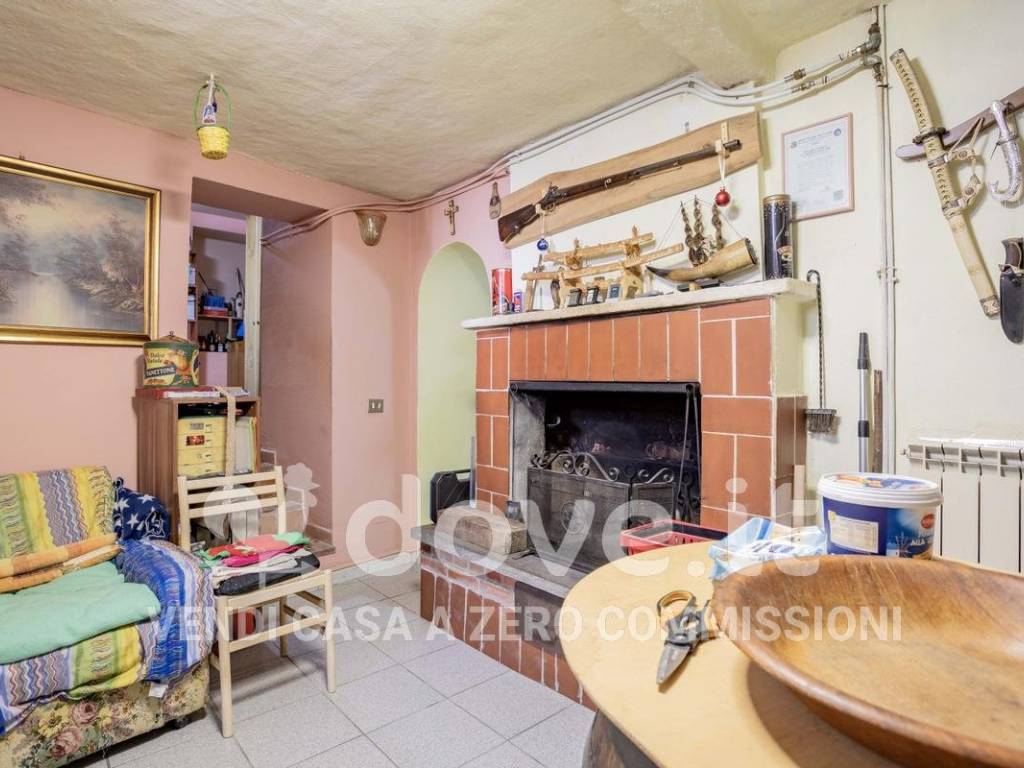 Appartamento a Cittiglio in Via Roma, 12 - Foto 4
