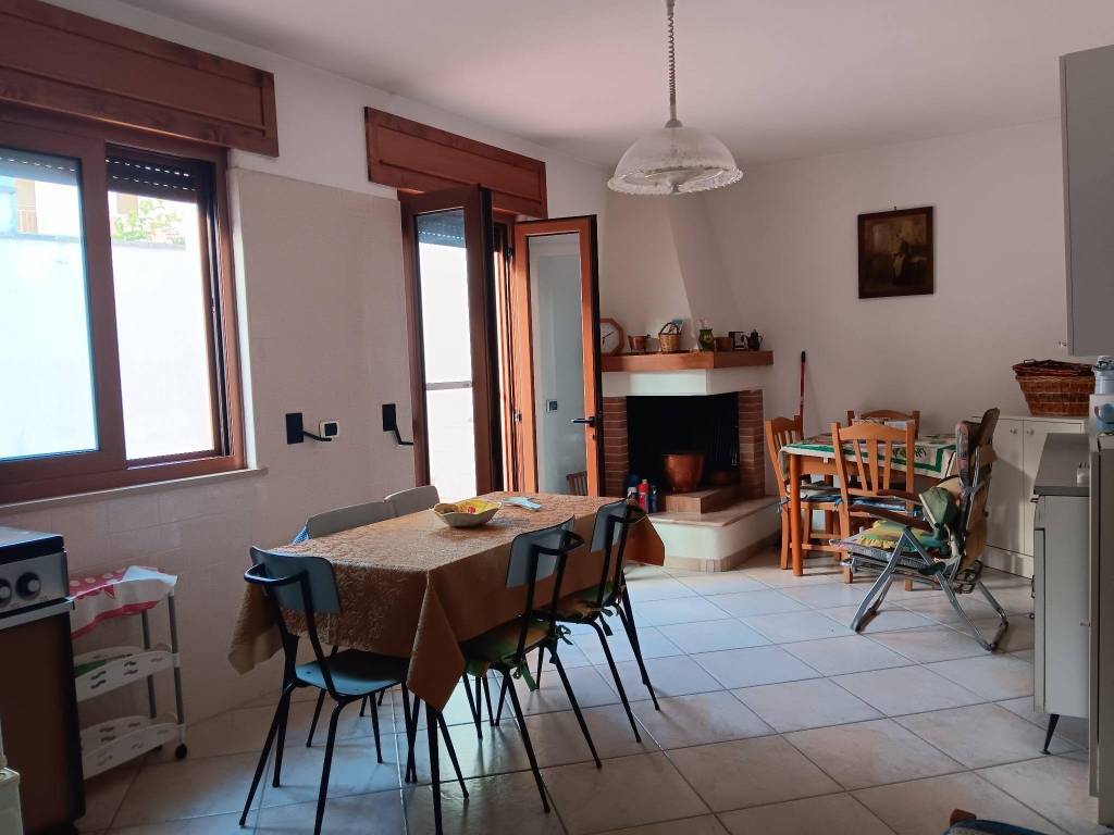 Appartamento a Manduria in Via per Lecce, 22 - Foto 2