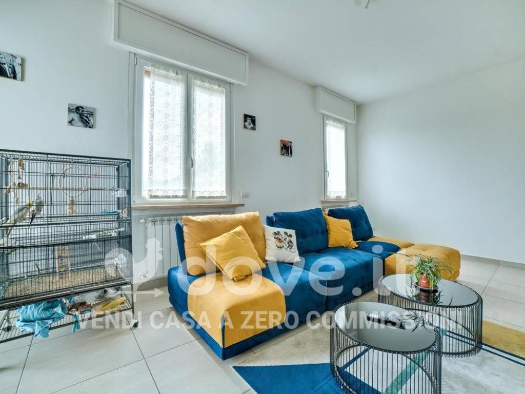 Appartamento a Cassano magnago in Via G. Leopardi - Foto 2