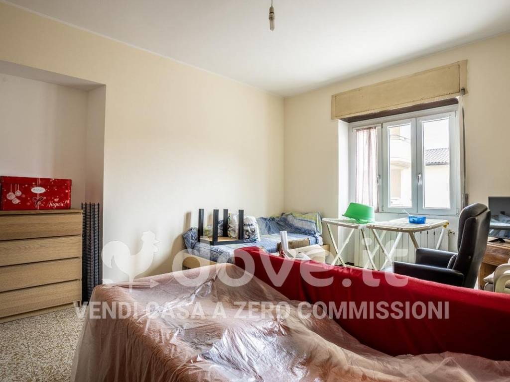 Appartamento a Luino in Via Creva - Foto 5