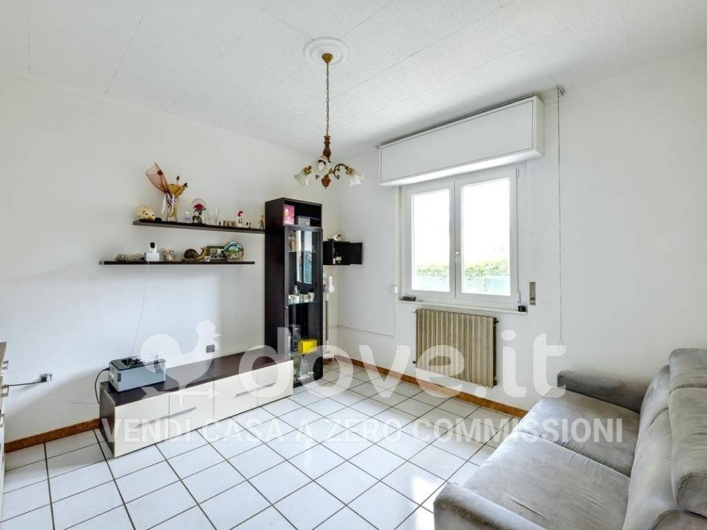 Villa a Besnate in Via Carducci - Foto 4