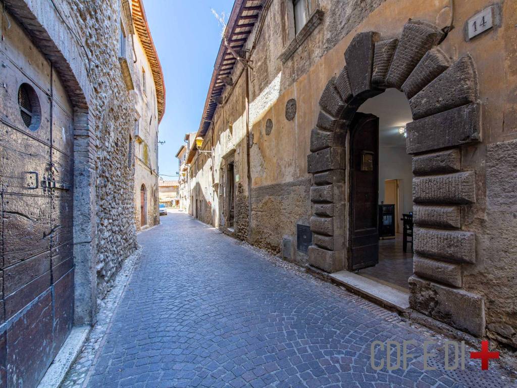 Appartamento a Toffia in Via Porta Maggiore - Foto 2