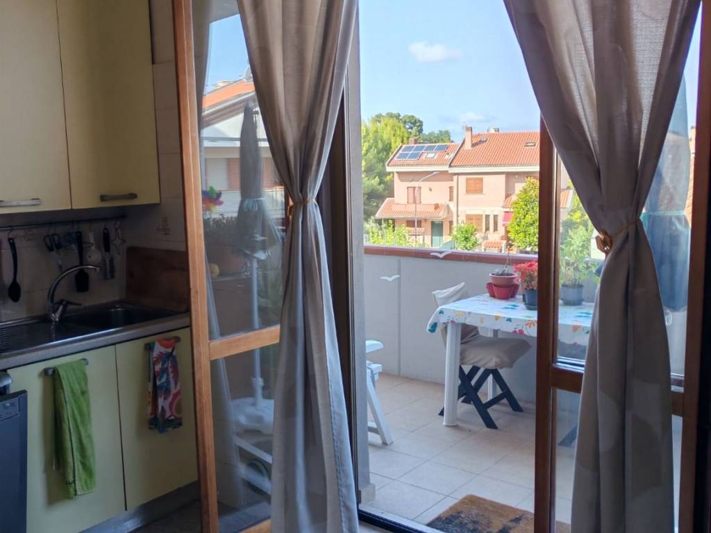 Appartamento a Acquaviva picena in Via Camillo Benso di Cavour, 5 - Foto 2