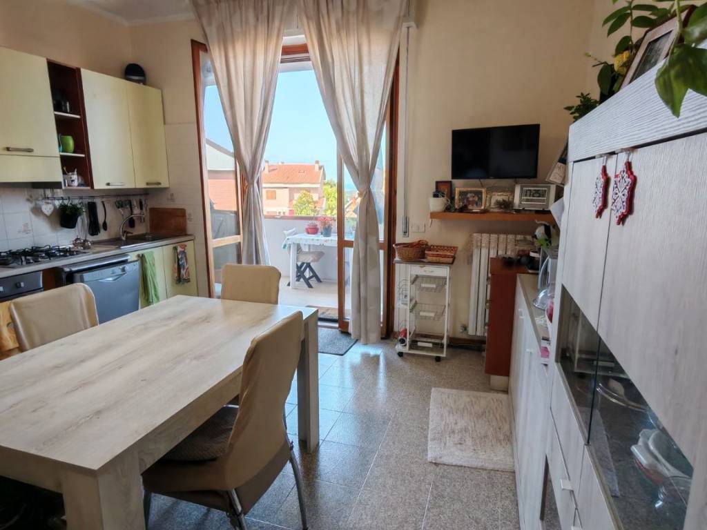 Appartamento a Acquaviva picena in Via Camillo Benso di Cavour, 5 - Foto 5