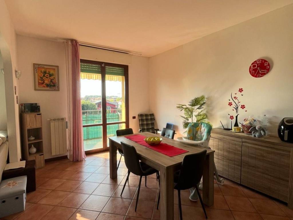 Appartamento a Cislago in Via Resegone, 84 - Foto 2