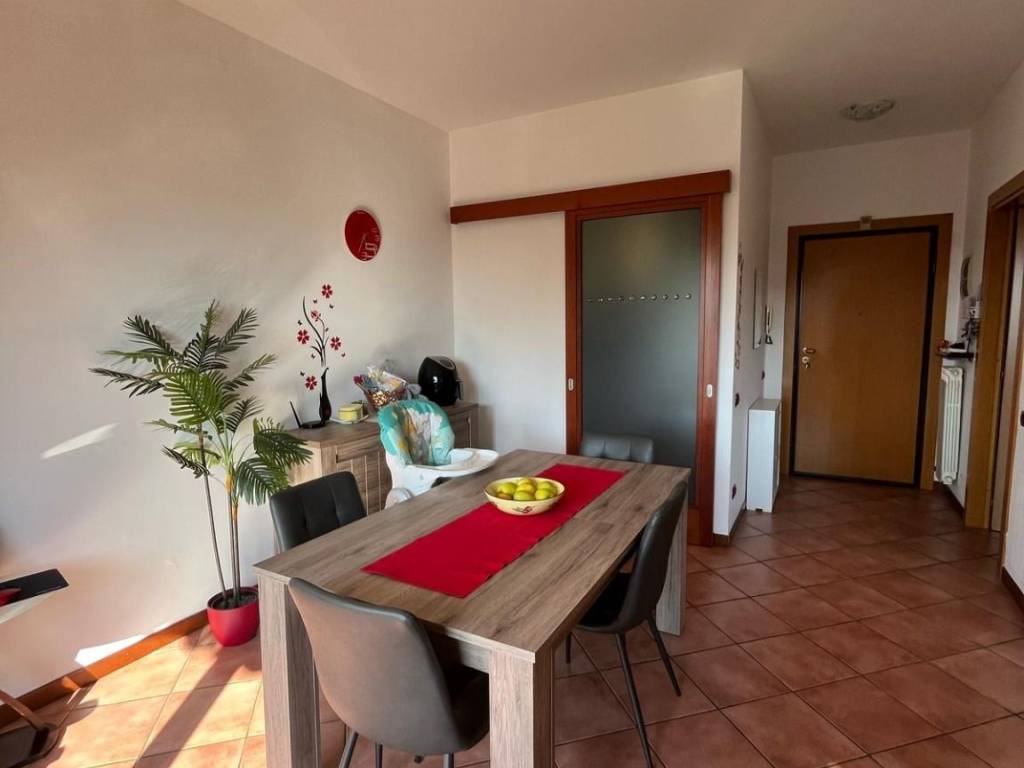 Appartamento a Cislago in Via Resegone, 84 - Foto 3