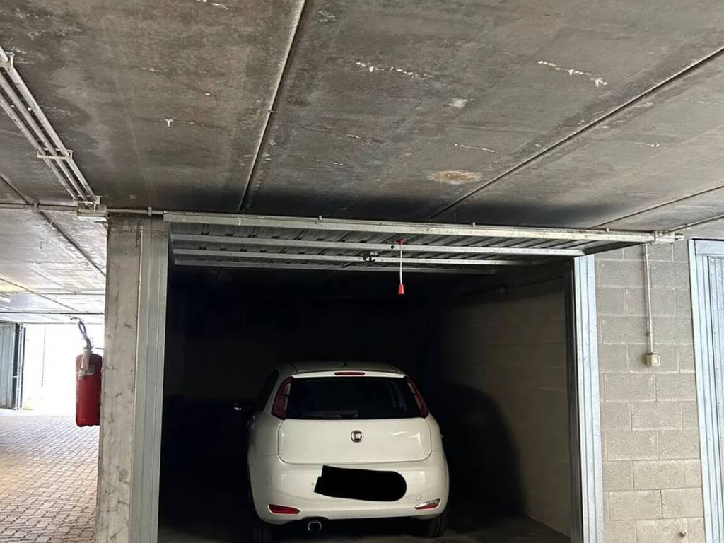 Box / garage a Asti in Via Milliavacca - Foto 2