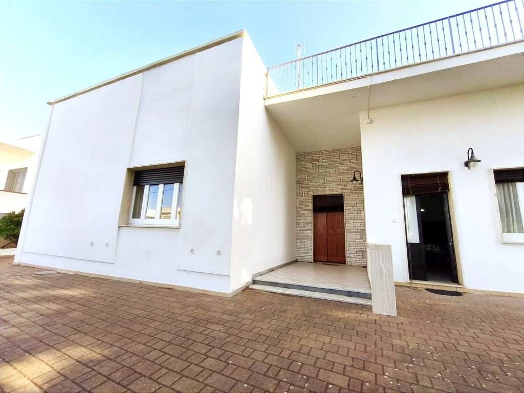 Villa a Racale in Via Jonica, 50 - Foto 2
