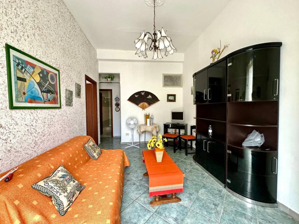 Casa indipendente a Terrasini in Via Libertà - Foto 3
