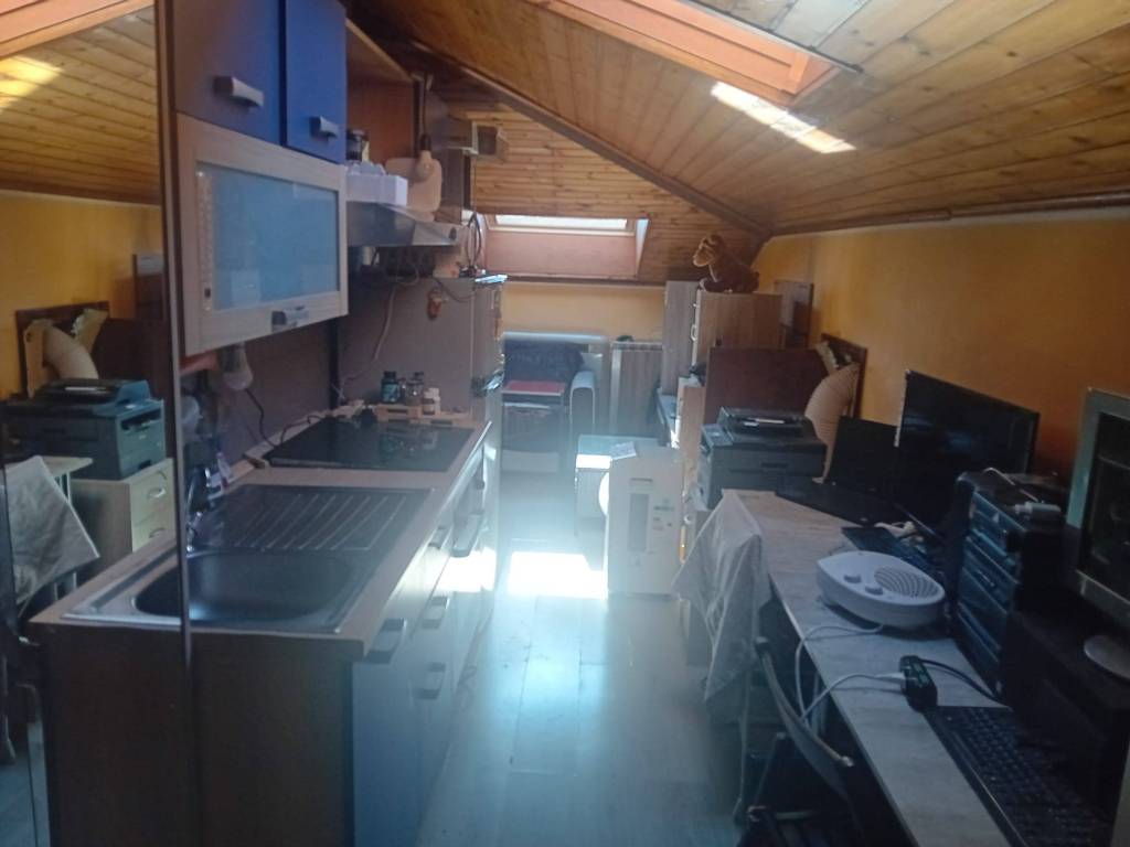 Appartamento a Cardano al campo in Via Guglielmo Oberdan - Foto 3