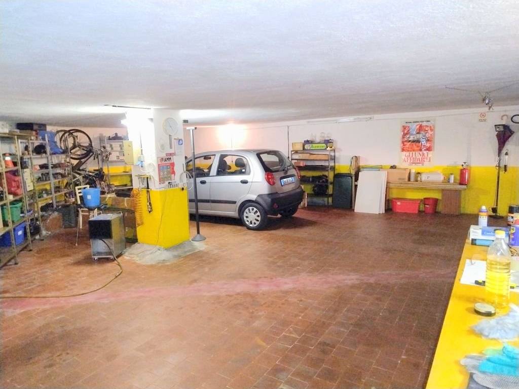 Box / garage a Sondrio in Lungomallero Armando Diaz, 35 - Foto 4