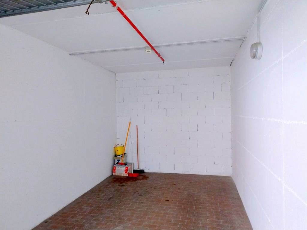 Box / garage a Sondrio in Via Romualdo Bonfadini, 15 - Foto 3