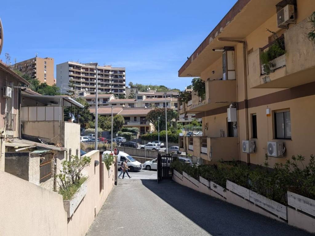 Appartamento a Messina in Viale Annunziata, 110 - Foto 2