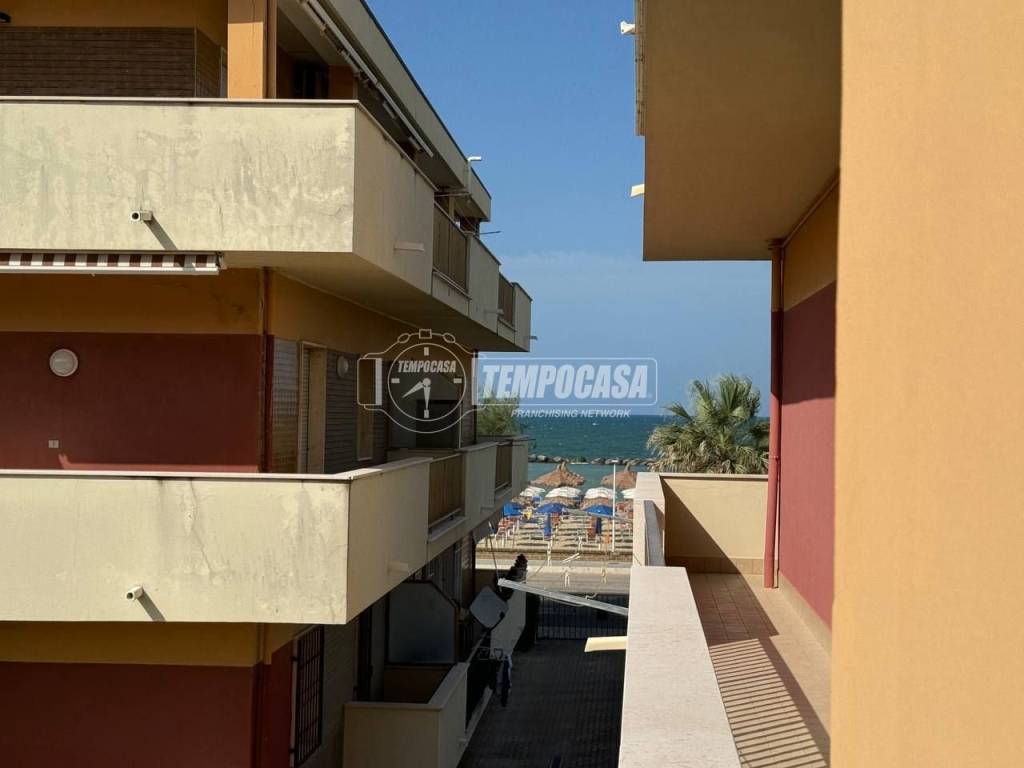 Appartamento a Francavilla al mare in Via Francesco Paolo Tosti 66 - Foto 3