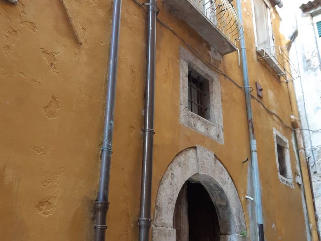 Palazzo / stabile a Isernia in Vico Annunziata, 12 - Foto 2