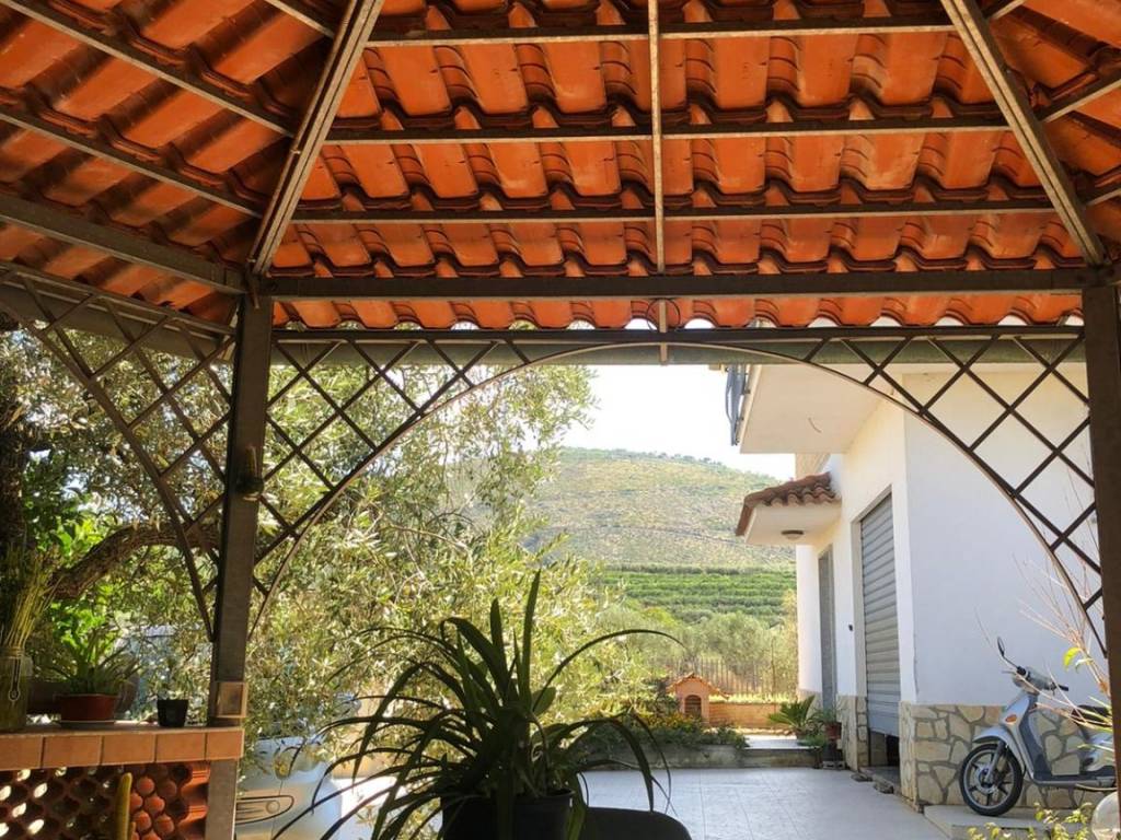 Villa a Fondi in Via Cesulo - Foto 3